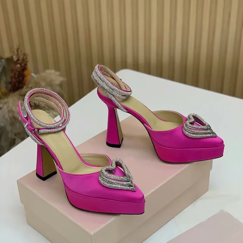 Sandal Dekorasi Cinta Kristal  - Casual Sandal Leather ulasan dan harga